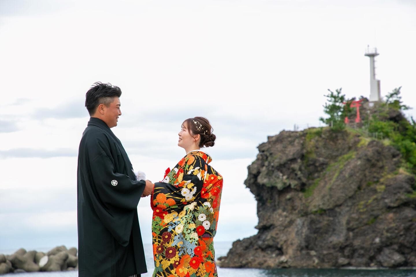 上越市 糸魚川市 ロケーション撮影 ロケ撮影 結婚式前撮り 和装前撮り 和装ロケ 弁天岩 ウエディングフォト
