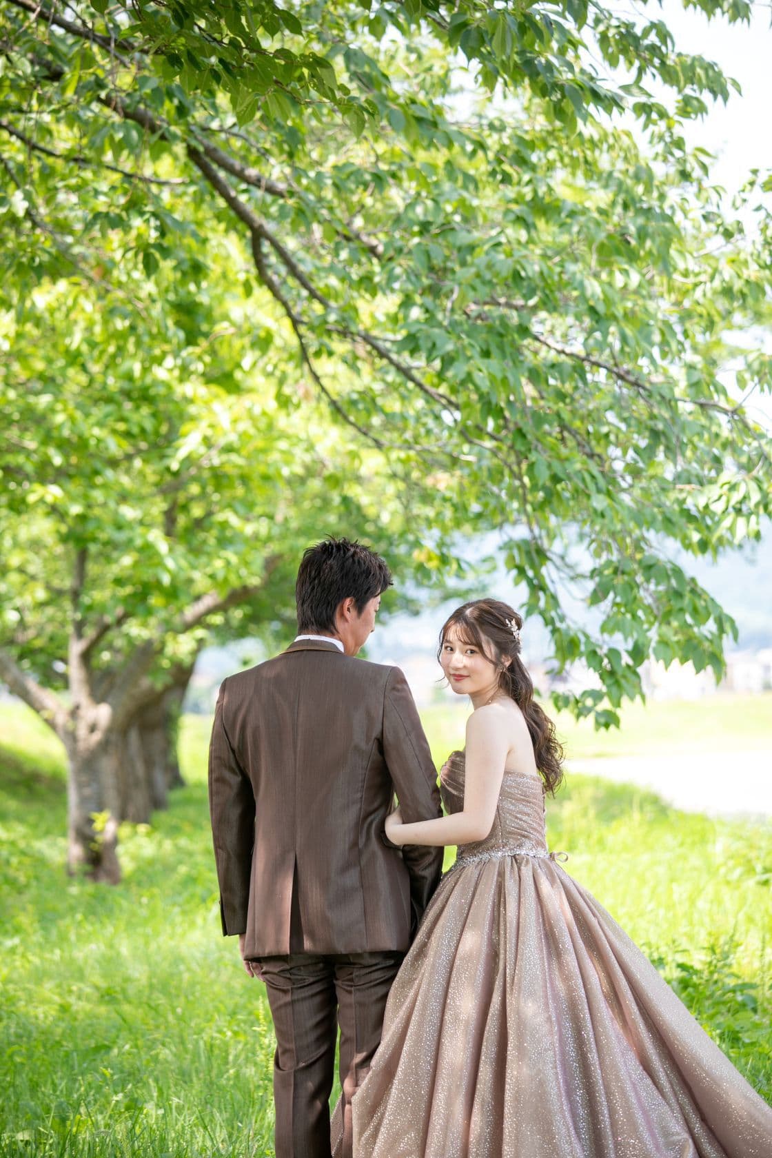 フォトウェディング マタニティフォト 写真だけの結婚式 ウェディング撮影 イサムモリタドレス カラードレス ドレス充実 スタジオ撮影 外撮影可能